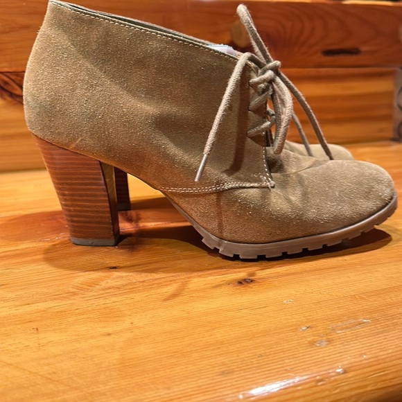 Audrey Brooke Tan Suede Leather Block Heel Booties - Picture 2 of 5